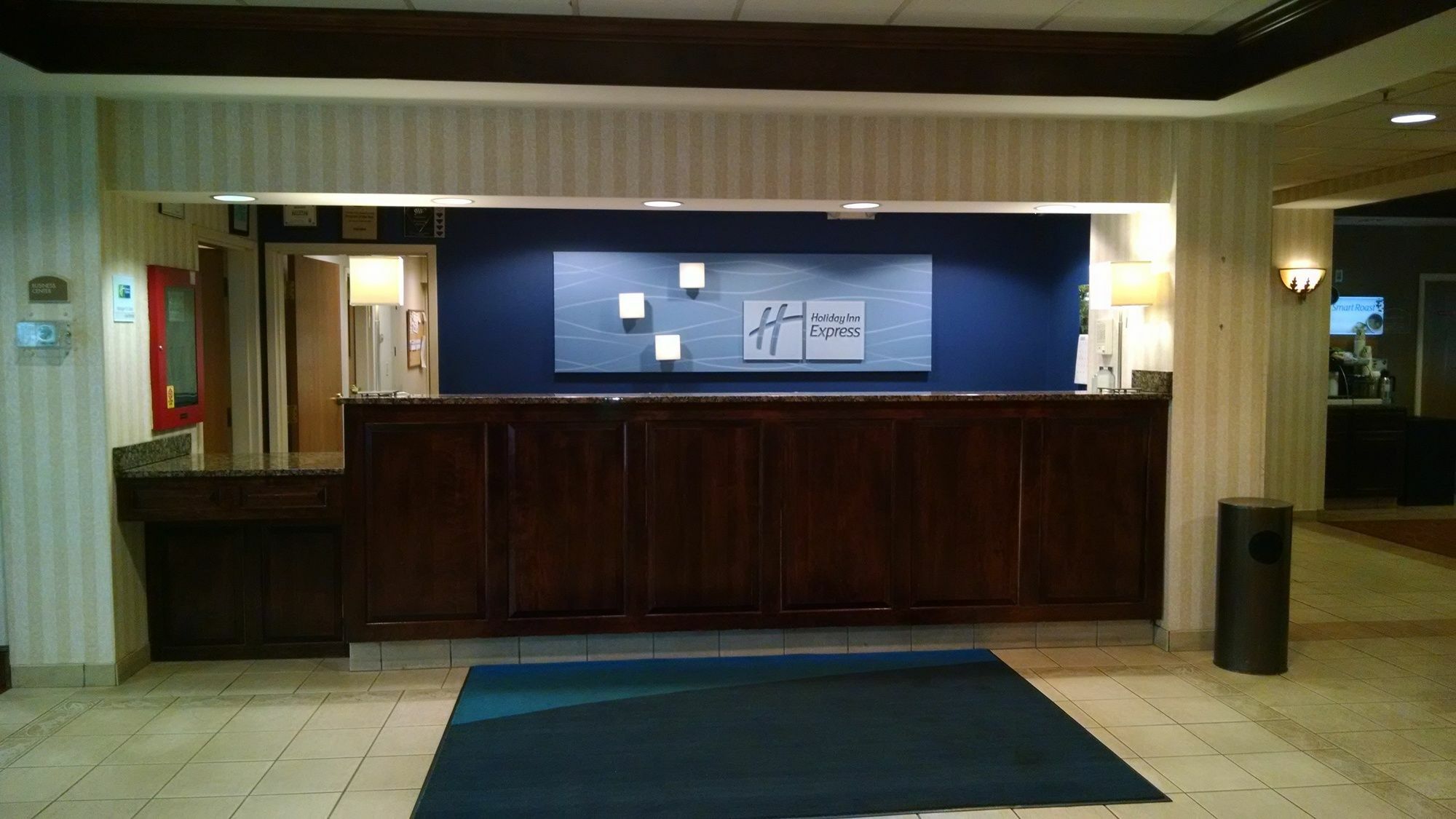 Holiday Inn Express Hotel & Suites Providence-Woonsocket By Ihg Exterior foto